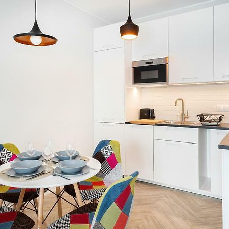 Apartments Rondo Wiatraczna By Noclegi Renters 바르샤바 외부 사진