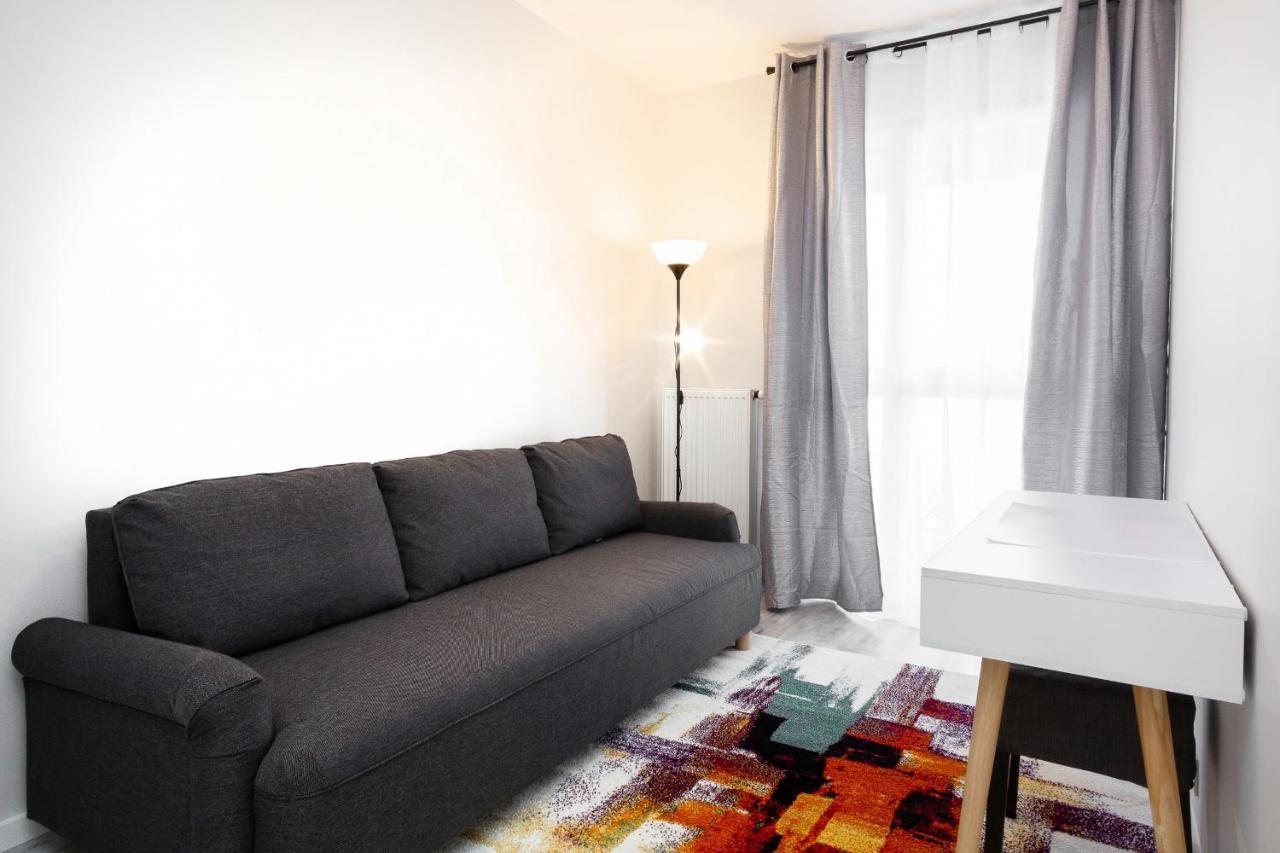 Apartments Rondo Wiatraczna By Noclegi Renters 바르샤바 외부 사진