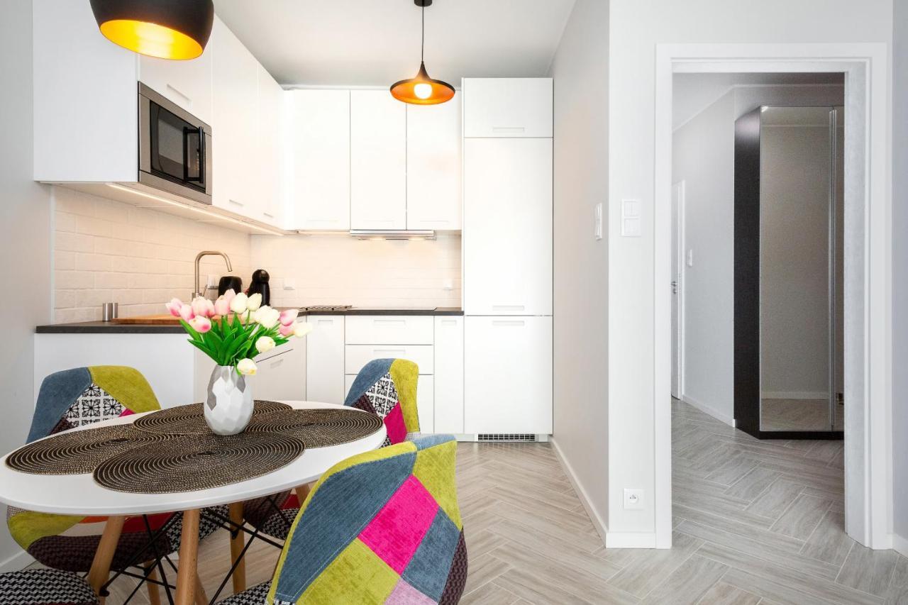 Apartments Rondo Wiatraczna By Noclegi Renters 바르샤바 외부 사진