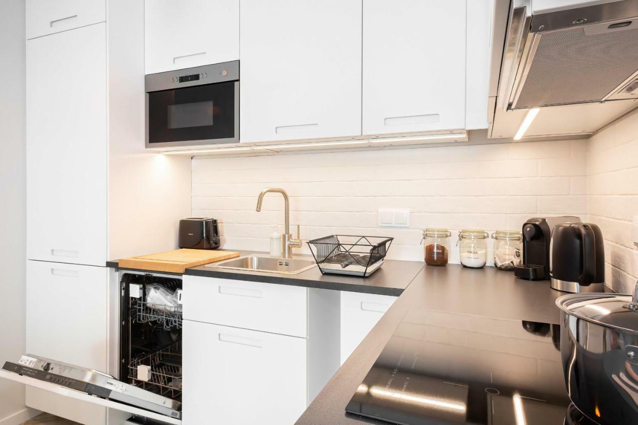 Apartments Rondo Wiatraczna By Noclegi Renters 바르샤바 외부 사진